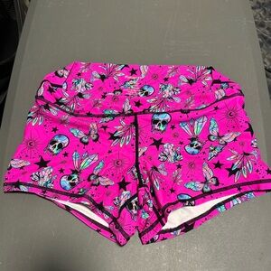 PEACHY Fit pink skulls